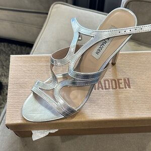 Steve Madden Metallic Silver Heels